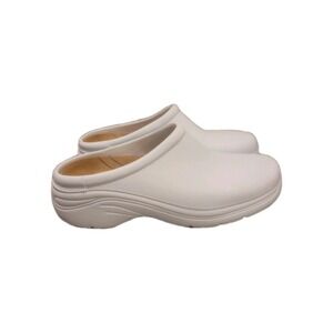 Quark Quarky Clogs Shoes Size 8 White EVA Slip On Nursing Work 570204